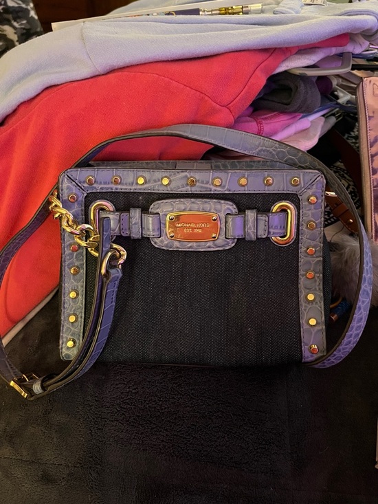 Michael Kors Handbags - Michael Kors denim Canvas Crossbody with blue Leather Trim and Gold Hardware